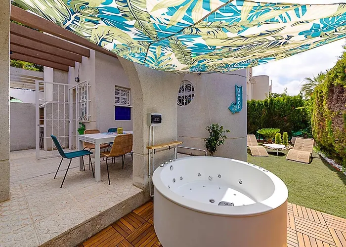 Elegant With Jacuzzi Loi Charls In 3* 托雷维耶哈