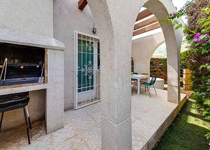 招待所 Elegant With Jacuzzi Loi Charls In 3*