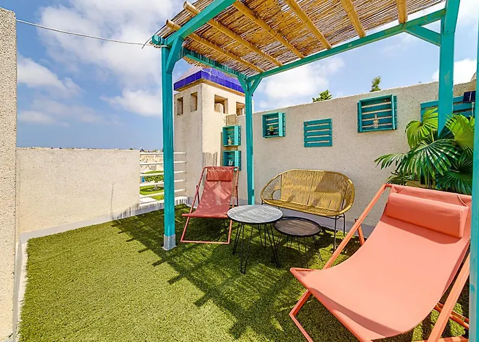 招待所 Elegant With Jacuzzi Loi Charls In 托雷维耶哈