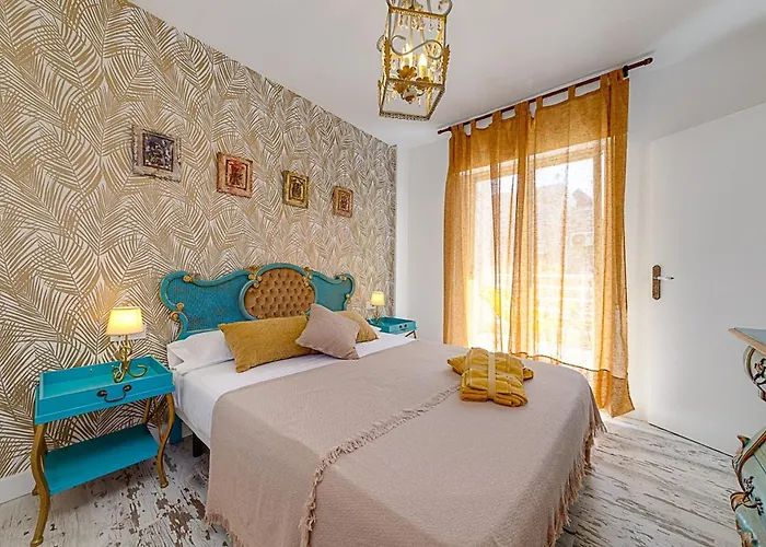 Elegant With Jacuzzi Loi Charls In 3*