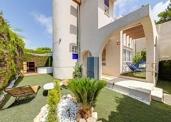 Elegant With Jacuzzi Loi Charls In 招待所 3*