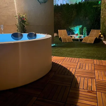 Elegant With Jacuzzi Loi Charls In Torrevieja