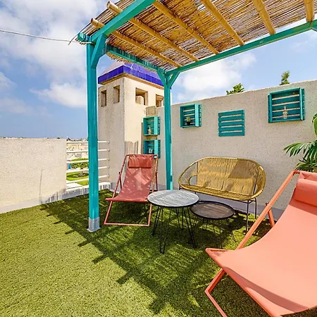 Vendégház Elegant With Jacuzzi Loi Charls In Torrevieja