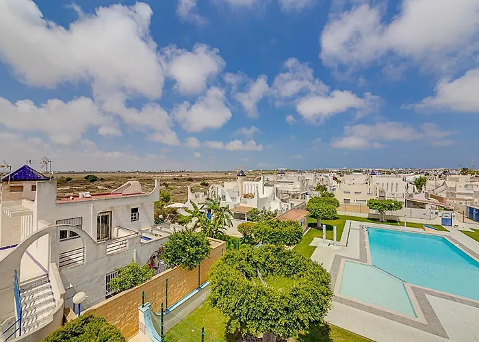 Gæstehus Elegant With Jacuzzi Loi Charls In Torrevieja