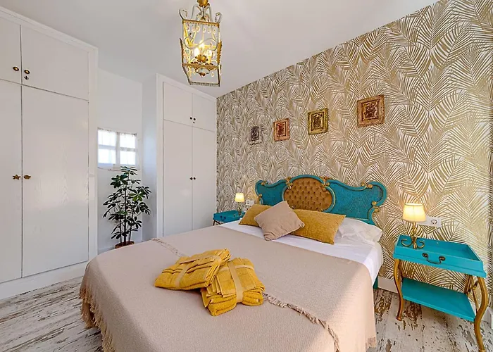 Elegant With Jacuzzi Loi Charls In 3*