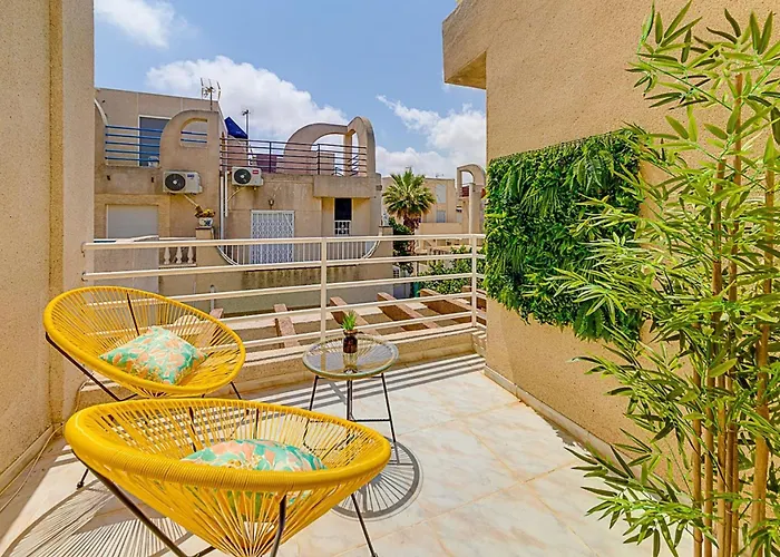 Elegant With Jacuzzi Loi Charls In Gæstehus Torrevieja