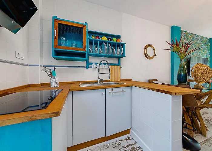 Elegant With Jacuzzi Loi Charls In 3* Torrevieja