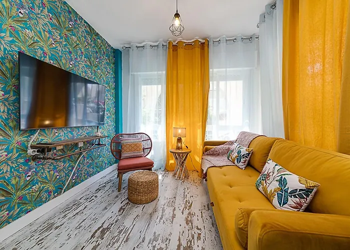 Elegant With Jacuzzi Loi Charls In Gæstehus Torrevieja