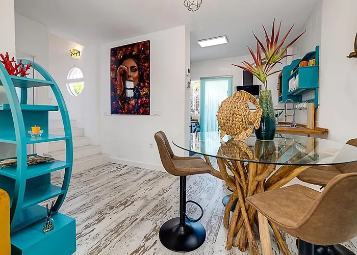 Elegant With Jacuzzi Loi Charls In