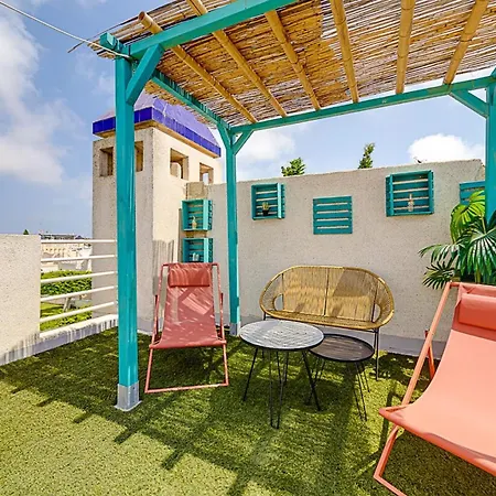 Elegant With Jacuzzi Loi Charls In 3* Torrevieja