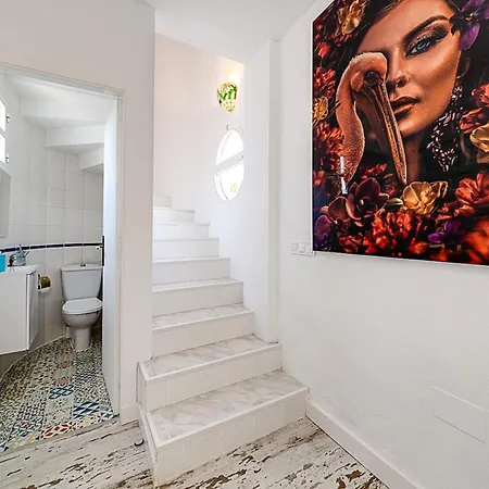 Elegant With Jacuzzi Loi Charls In Casa de hóspedes 3*